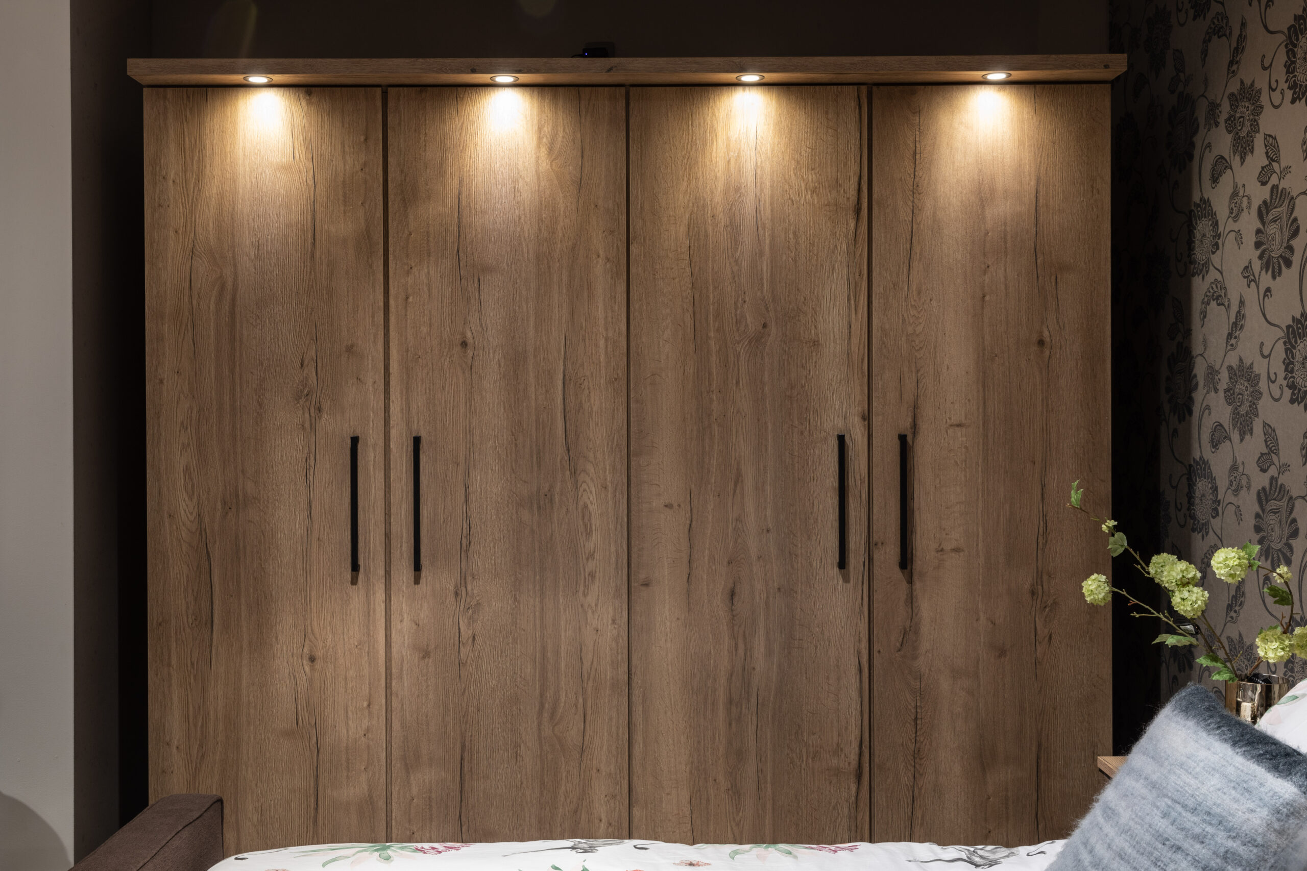 Maxfurn Kleerkast BRAXTON 4 deuren - Hout/metaal Hout Maxfurn Kleerkast BRAXTON 4 deuren - Hout/metaal Hout